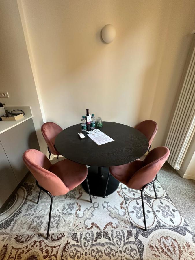 Milano Apartments Navigli Porta Genova Екстериор снимка