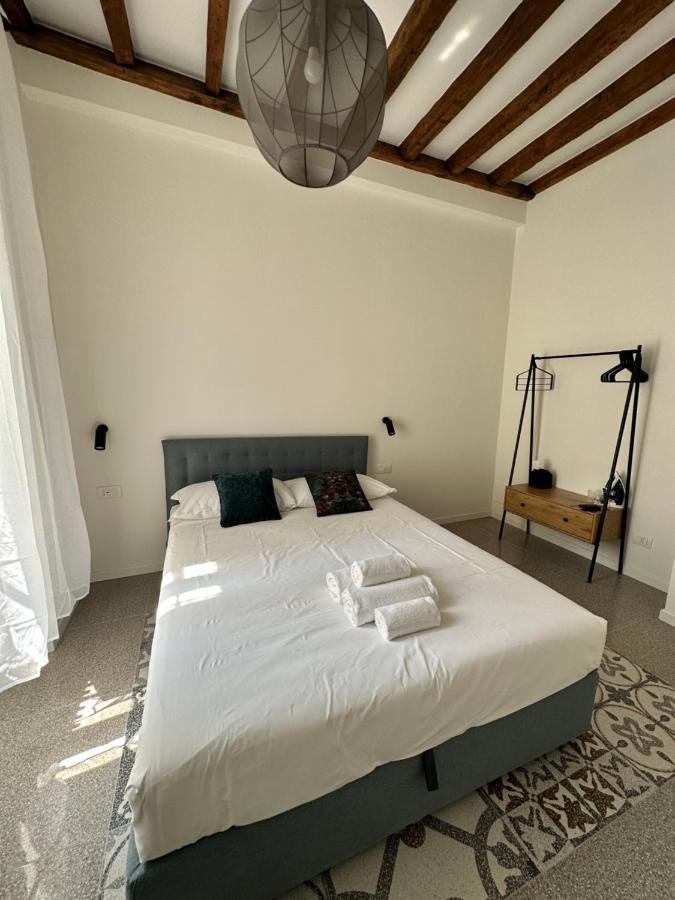 Milano Apartments Navigli Porta Genova Екстериор снимка